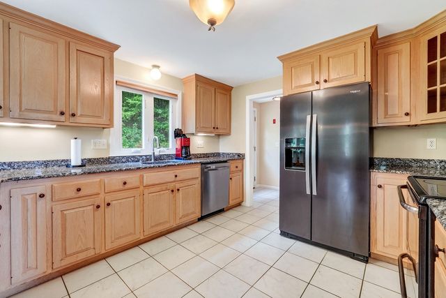 27 Field Pond Rd, Milford, MA 01757