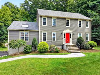 27 Field Pond Rd, Milford, MA 01757