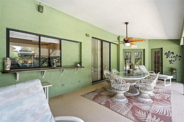 2472 SE Hillard Rd, Port St. Lucie, FL 34952