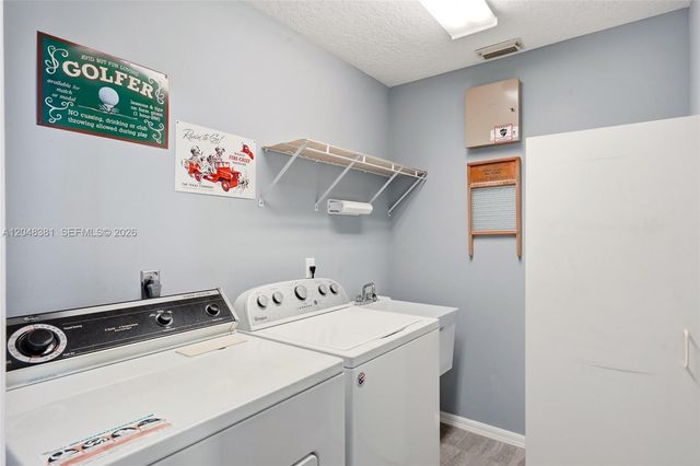 2472 SE Hillard Rd, Port St. Lucie, FL 34952