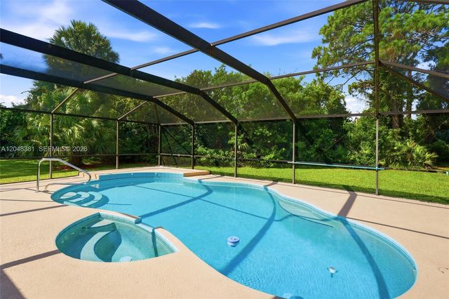 2472 SE Hillard Rd, Port St. Lucie, FL 34952