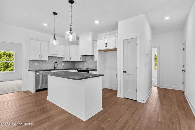 4640 Red Tail Ridge, Charlestown, IN 47111