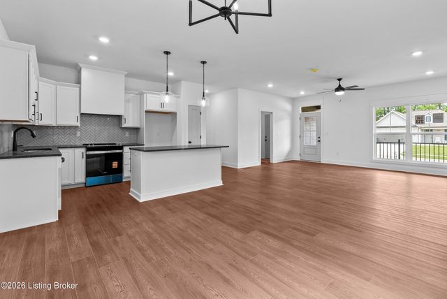 4640 Red Tail Ridge, Charlestown, IN 47111