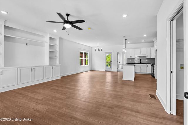 4640 Red Tail Ridge, Charlestown, IN 47111