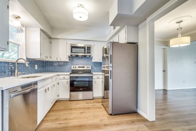 6021 Sandhurst Lane D, Dallas, TX 75206