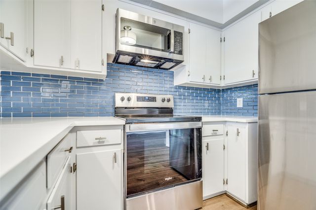 6021 Sandhurst Lane D, Dallas, TX 75206