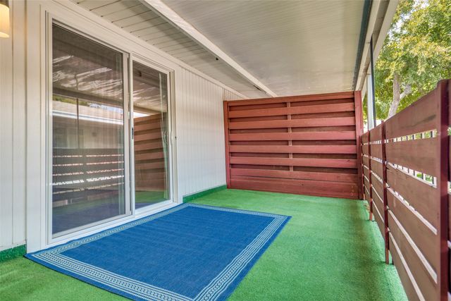 6021 Sandhurst Lane D, Dallas, TX 75206