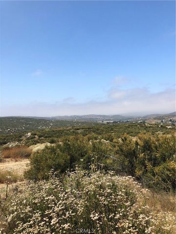 11 Treasure Drive, Hemet, CA 92544