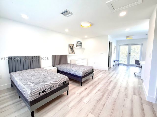 1345 SW 14th Ave, Miami, FL 33145