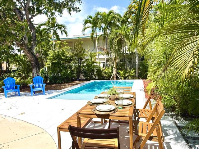 1345 SW 14th Ave, Miami, FL 33145
