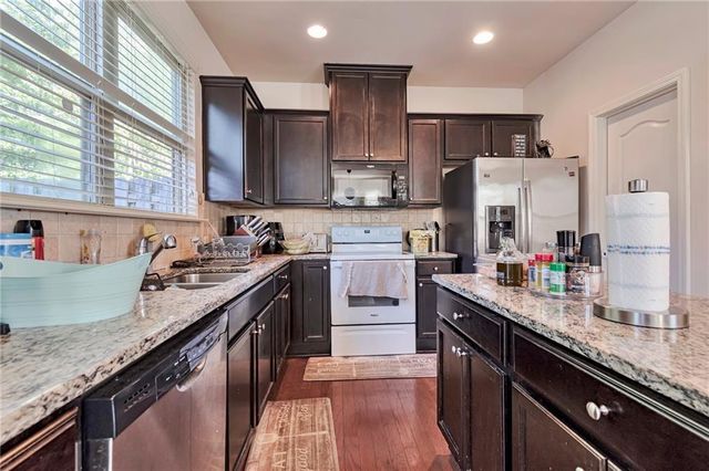 566 Jody Place, Lilburn, GA 30047