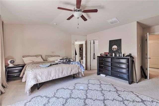566 Jody Place, Lilburn, GA 30047