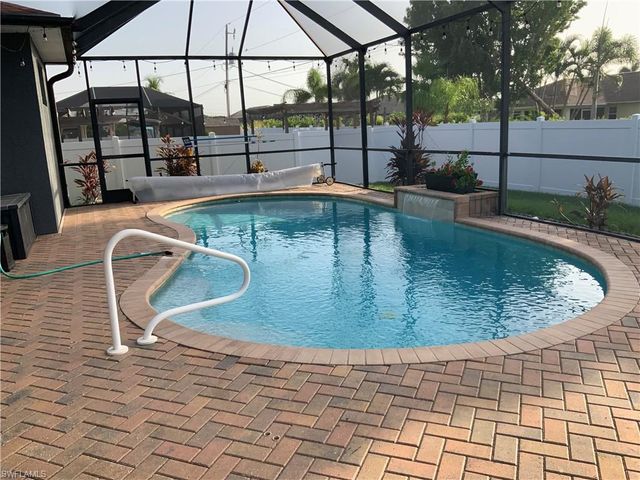 2715 2nd PL, Cape Coral, FL 33914