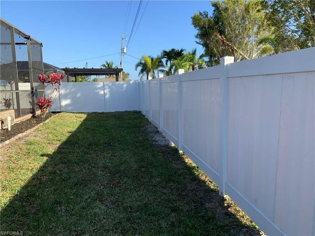 2715 2nd PL, Cape Coral, FL 33914