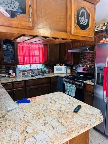 2349 E Elaine E Street, Roma, TX 78584