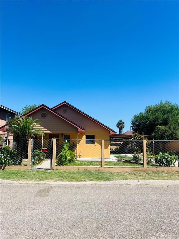 2349 E Elaine E Street, Roma, TX 78584