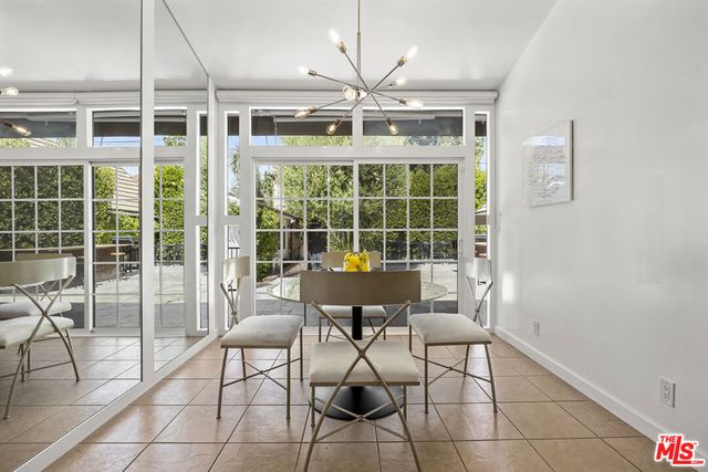 245 N Wetherly Drive, Beverly Hills, CA 90211