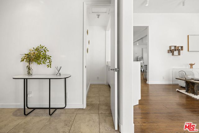 245 N Wetherly Drive, Beverly Hills, CA 90211