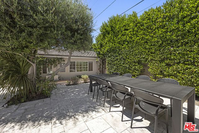 245 N Wetherly Drive, Beverly Hills, CA 90211