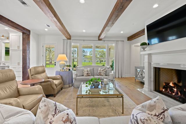 12156 Indigo Dr, St Francisville, LA 70775