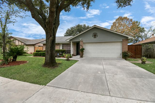 4711 Misty Shadows Drive, Houston, TX 77041