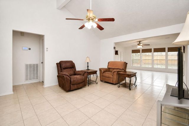 4711 Misty Shadows Drive, Houston, TX 77041