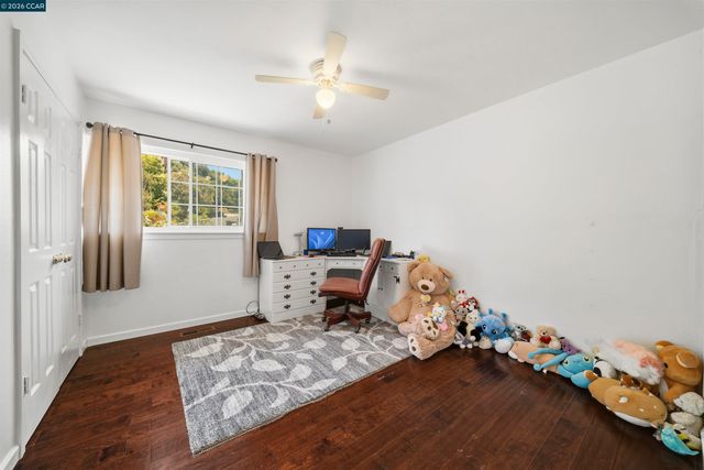 732 Moraga Rd, Moraga, CA 94556