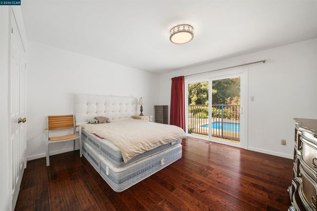 732 Moraga Rd, Moraga, CA 94556