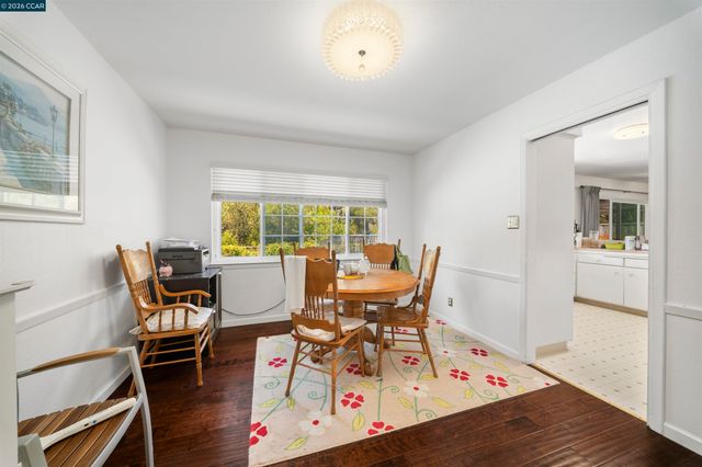 732 Moraga Rd, Moraga, CA 94556