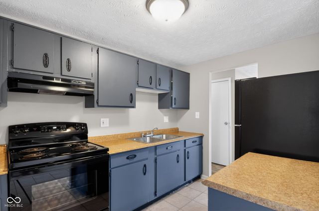 5528 Dollar Hide North Drive, Indianapolis, IN 46221