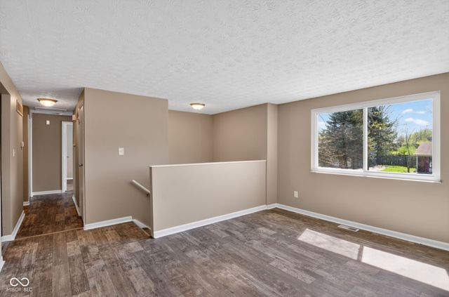 5528 Dollar Hide North Drive, Indianapolis, IN 46221