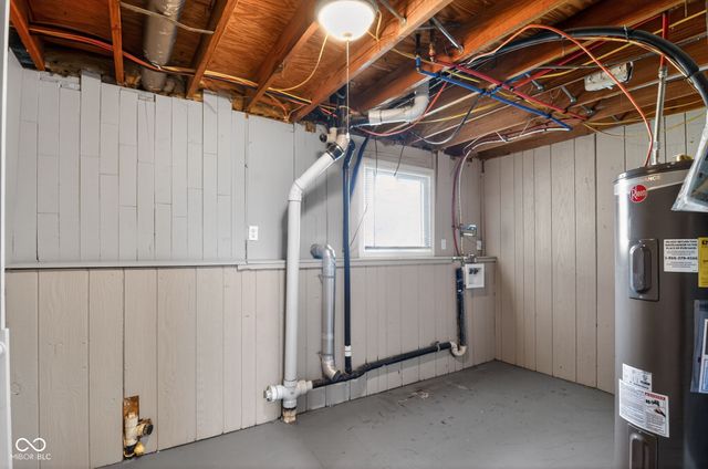 5528 Dollar Hide North Drive, Indianapolis, IN 46221