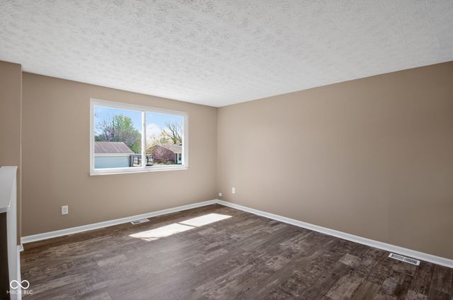 5528 Dollar Hide North Drive, Indianapolis, IN 46221