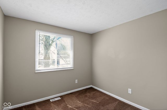 5528 Dollar Hide North Drive, Indianapolis, IN 46221