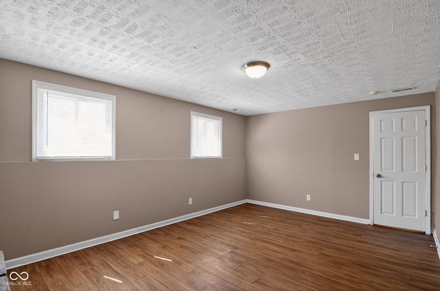 5528 Dollar Hide North Drive, Indianapolis, IN 46221