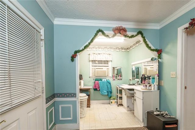 1526 N Cherokee Road, Social Circle, GA 30025