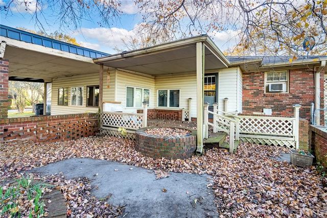 1526 N Cherokee Road, Social Circle, GA 30025