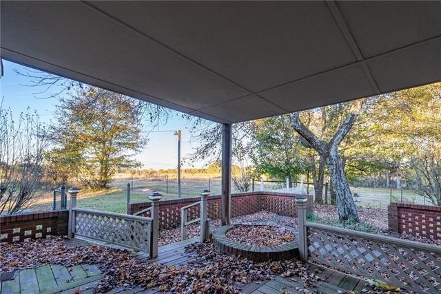 1526 N Cherokee Road, Social Circle, GA 30025