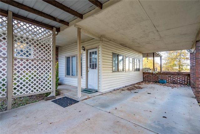 1526 N Cherokee Road, Social Circle, GA 30025