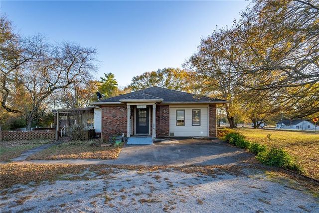 1526 N Cherokee Road, Social Circle, GA 30025