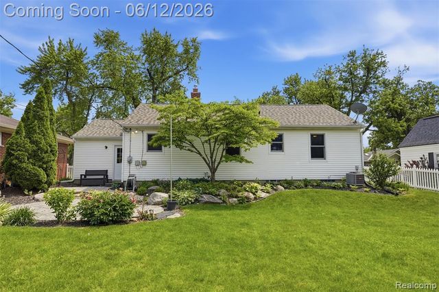 330 Whipple Street, South Lyon, MI 48178