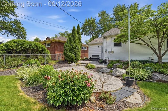 330 Whipple Street, South Lyon, MI 48178