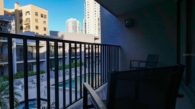 301 2ND STREET N 14, St Petersburg, FL 33701