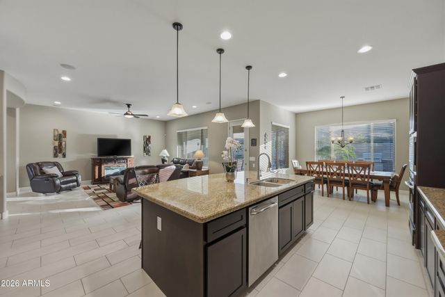 6648 S Lyon Drive, Gilbert, AZ 85298