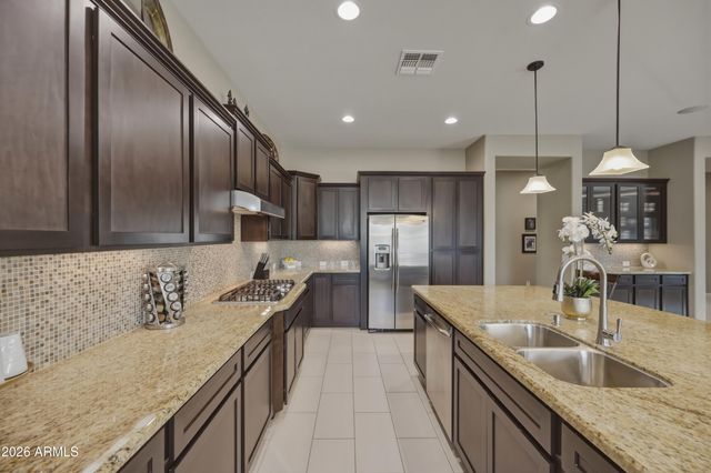 6648 S Lyon Drive, Gilbert, AZ 85298