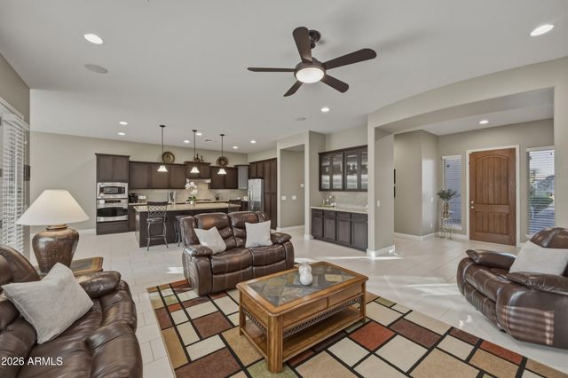 6648 S Lyon Drive, Gilbert, AZ 85298