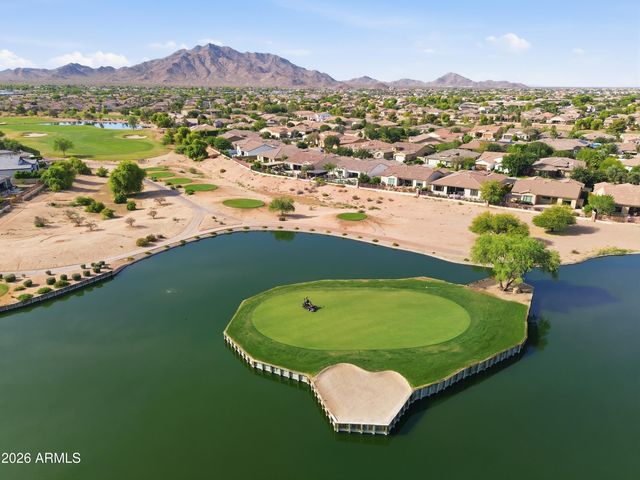 6648 S Lyon Drive, Gilbert, AZ 85298