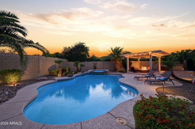 6648 S Lyon Drive, Gilbert, AZ 85298