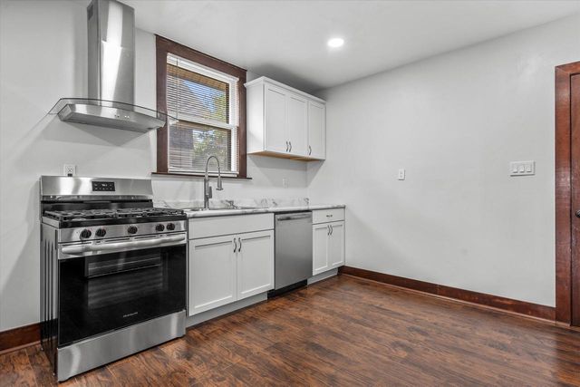 3783 N 9th STREET, Milwaukee, WI 53206