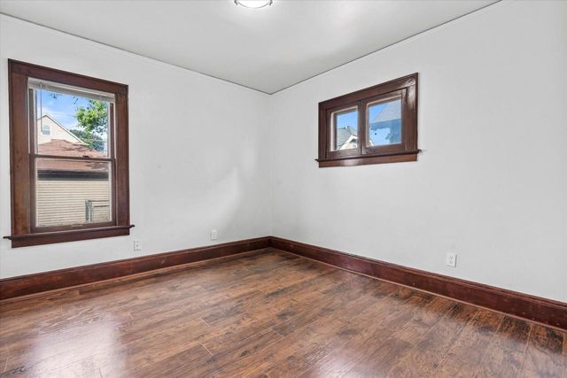 3783 N 9th STREET, Milwaukee, WI 53206